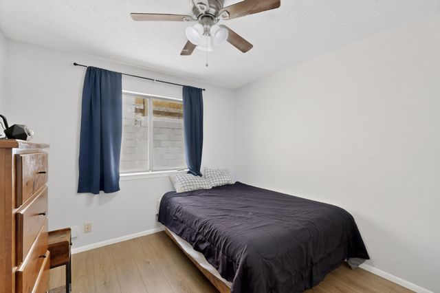 5104 La Subida Street NW, Albuquerque, NM 87105