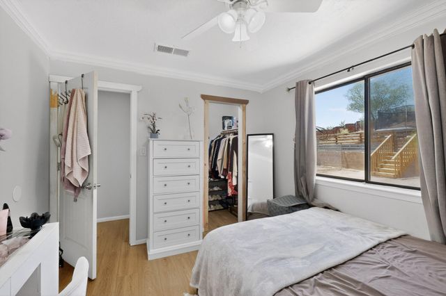 5104 La Subida Street NW, Albuquerque, NM 87105