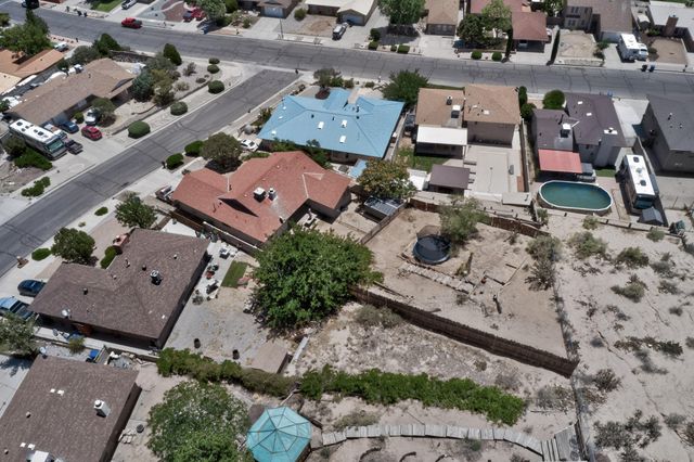 5104 La Subida Street NW, Albuquerque, NM 87105