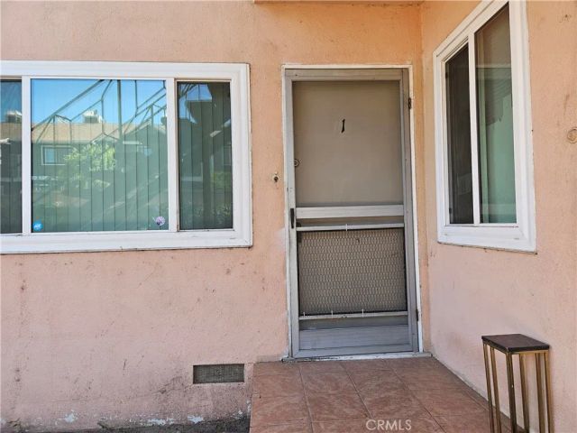 285 N Holliston 1, Pasadena, CA 91106
