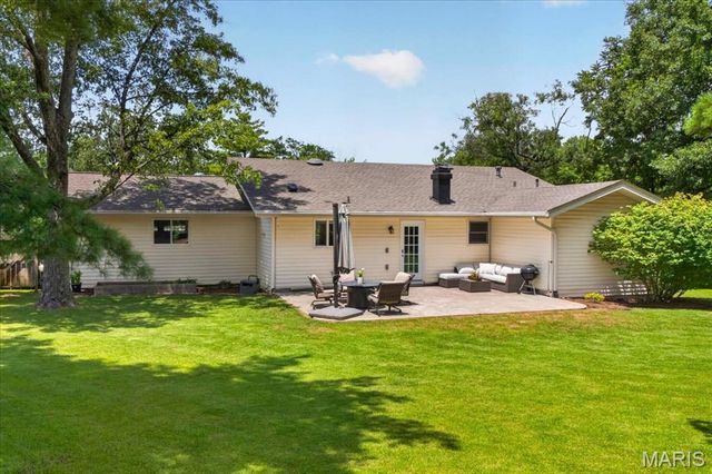704 Clayworth Drive, Ballwin, MO 63011
