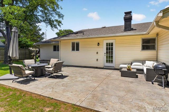 704 Clayworth Drive, Ballwin, MO 63011