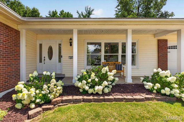 704 Clayworth Drive, Ballwin, MO 63011