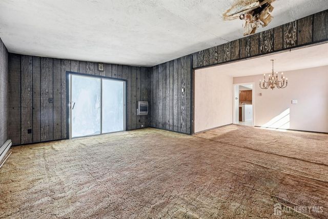 11 Georgetown Road, Parlin, NJ 08859