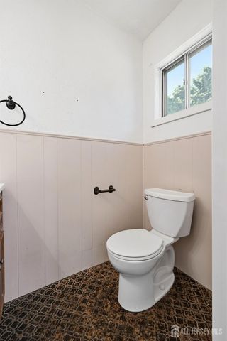 11 Georgetown Road, Parlin, NJ 08859