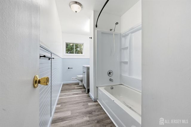 11 Georgetown Road, Parlin, NJ 08859