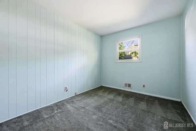 11 Georgetown Road, Parlin, NJ 08859