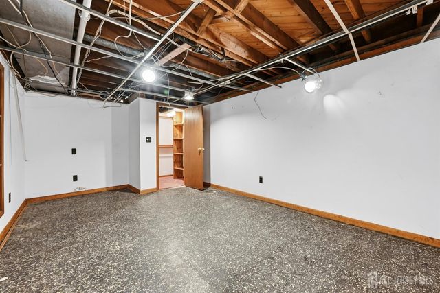 11 Georgetown Road, Parlin, NJ 08859