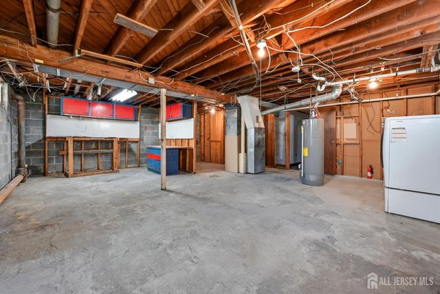 11 Georgetown Road, Parlin, NJ 08859
