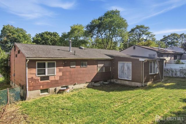 11 Georgetown Road, Parlin, NJ 08859