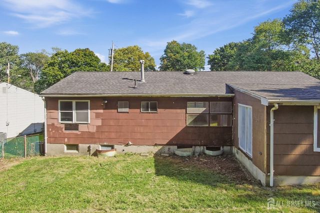 11 Georgetown Road, Parlin, NJ 08859