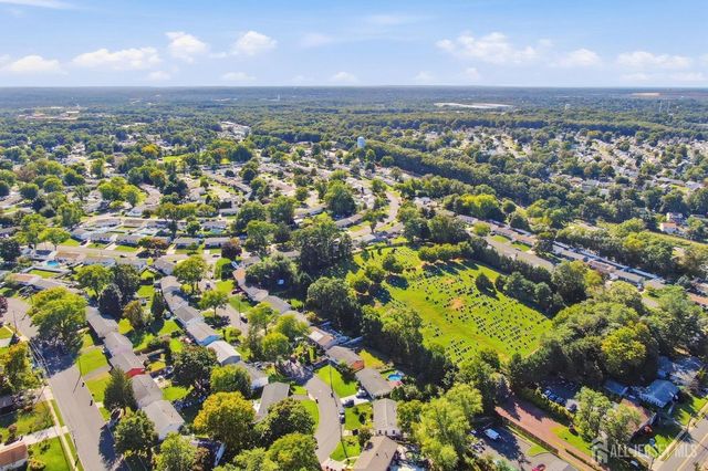 11 Georgetown Road, Parlin, NJ 08859