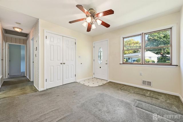 11 Georgetown Road, Parlin, NJ 08859