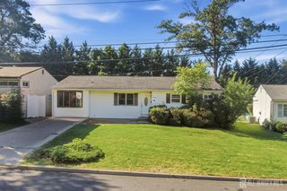 11 Georgetown Road, Parlin, NJ 08859