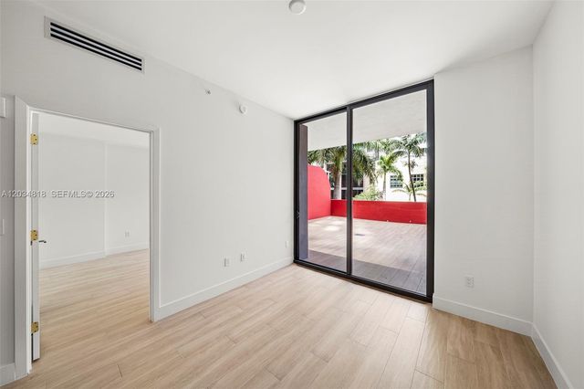 90 NE 32 St 203, Miami, FL 33127