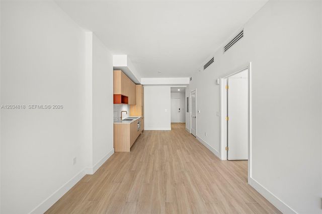 90 NE 32 St 203, Miami, FL 33127