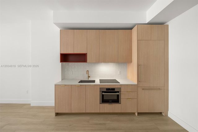 90 NE 32 St 203, Miami, FL 33127
