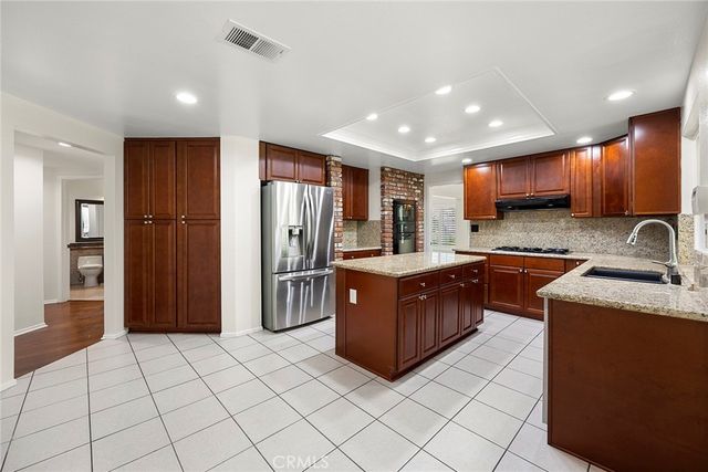 4015 San Antonio, Yorba Linda, CA 92886