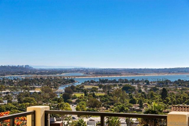 2481 La Marque St, San Diego, CA 92109