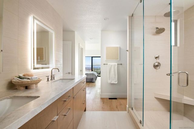 2481 La Marque St, San Diego, CA 92109