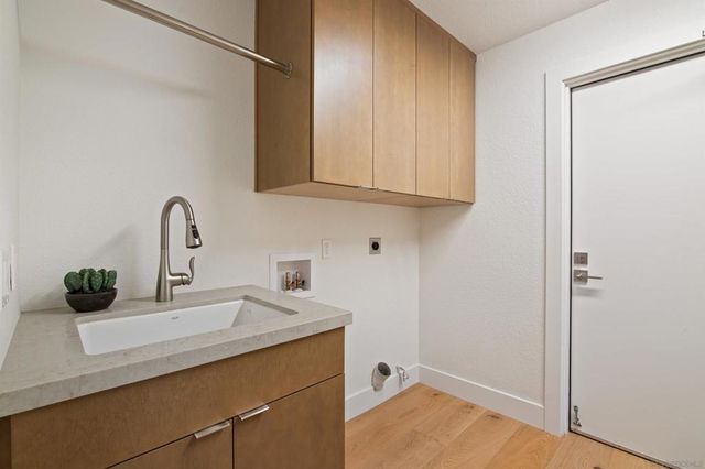 2481 La Marque St, San Diego, CA 92109