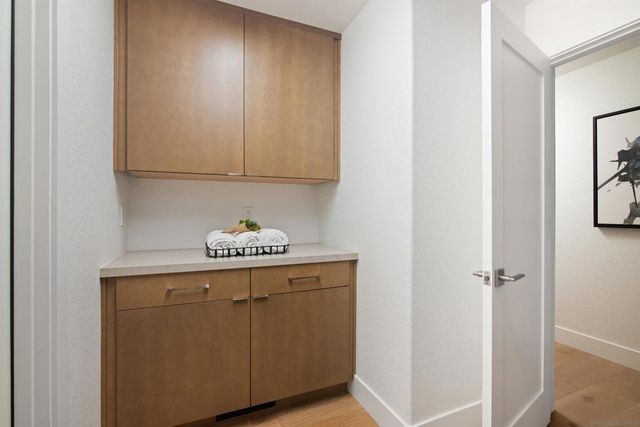 2481 La Marque St, San Diego, CA 92109