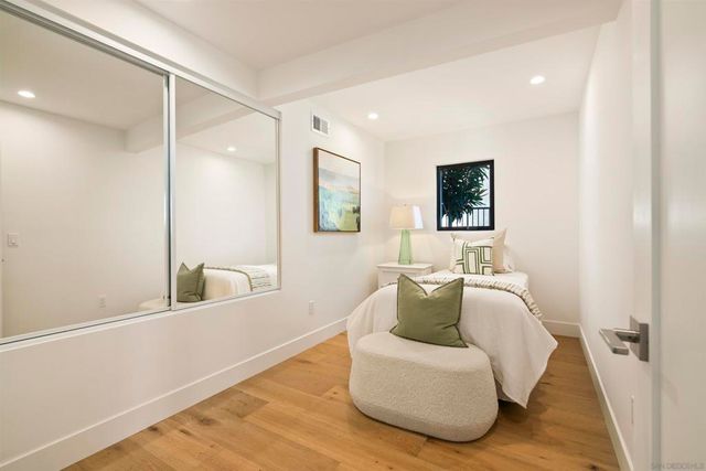 2481 La Marque St, San Diego, CA 92109