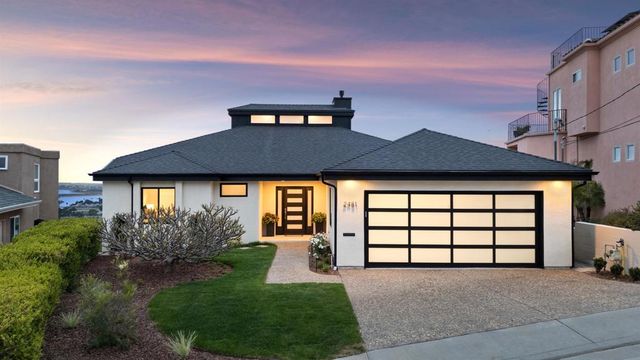 2481 La Marque St, San Diego, CA 92109