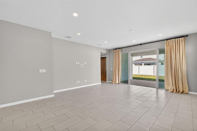 3998 BANNOCK AVENUE, Tavares, FL 32778