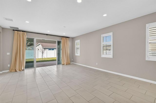 3998 BANNOCK AVENUE, Tavares, FL 32778