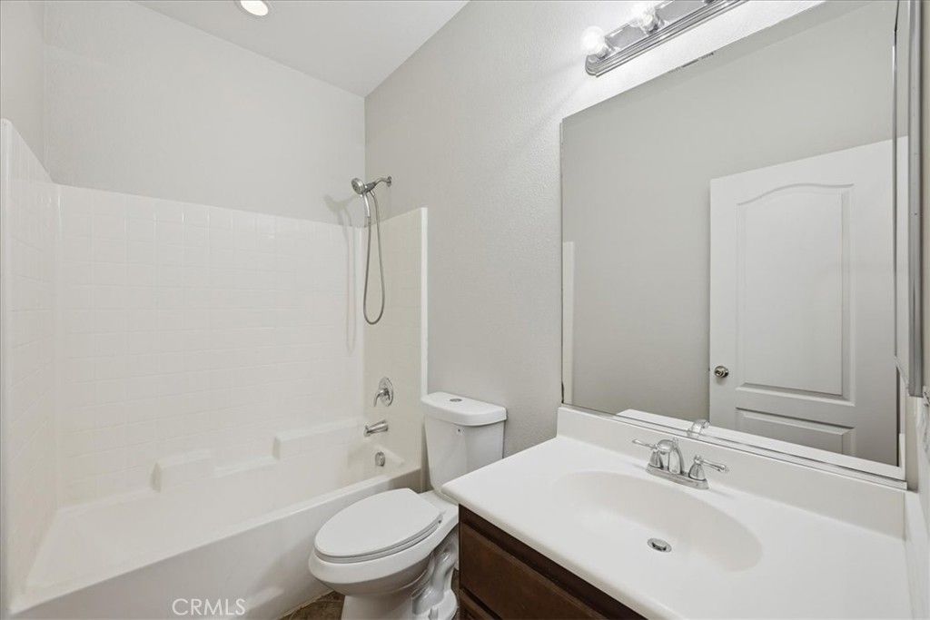 Image 16 of property listing at 2722 Azalea Avenue, San Jacinto, CA 92582
