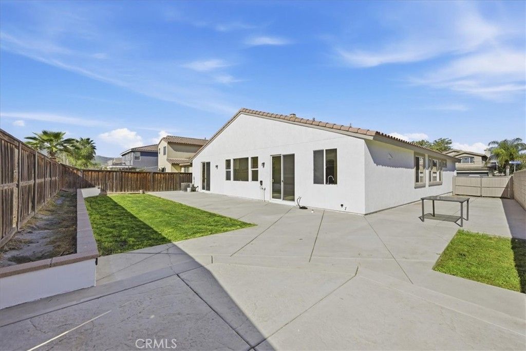 Image 2 of property listing at 2722 Azalea Avenue, San Jacinto, CA 92582