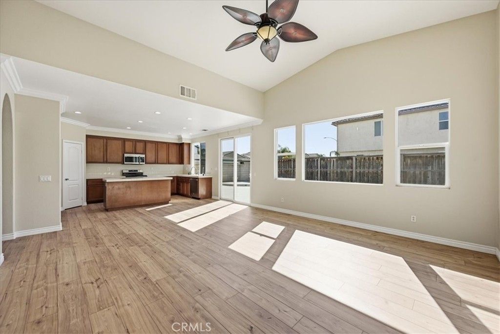 Image 9 of property listing at 2722 Azalea Avenue, San Jacinto, CA 92582