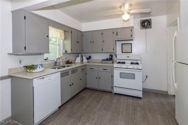 1597 Bond Street, Akron, OH 44313