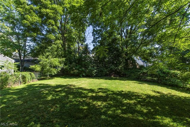 1597 Bond Street, Akron, OH 44313