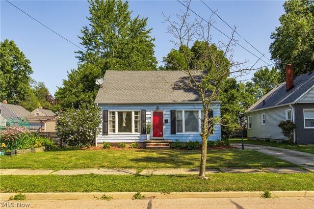 1597 Bond Street, Akron, OH 44313