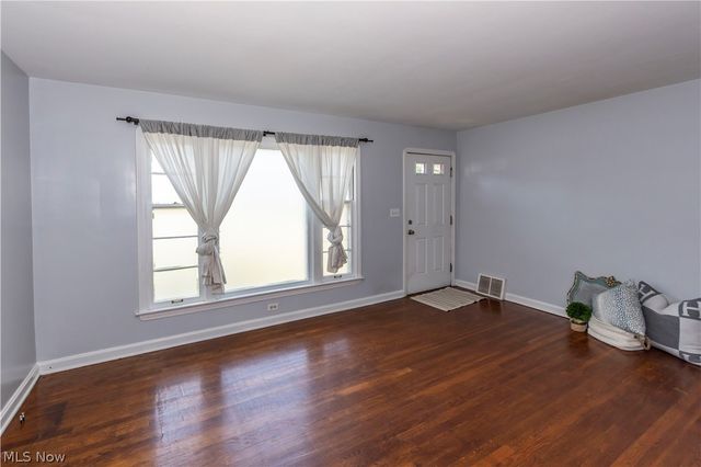 1597 Bond Street, Akron, OH 44313