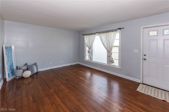 1597 Bond Street, Akron, OH 44313
