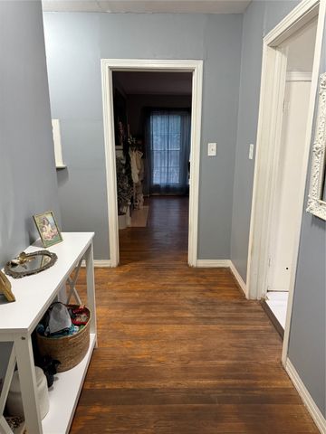 1107 W Cedar St, Coleman, TX 76834