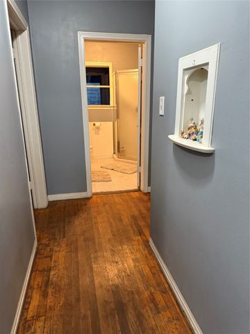 1107 W Cedar St, Coleman, TX 76834