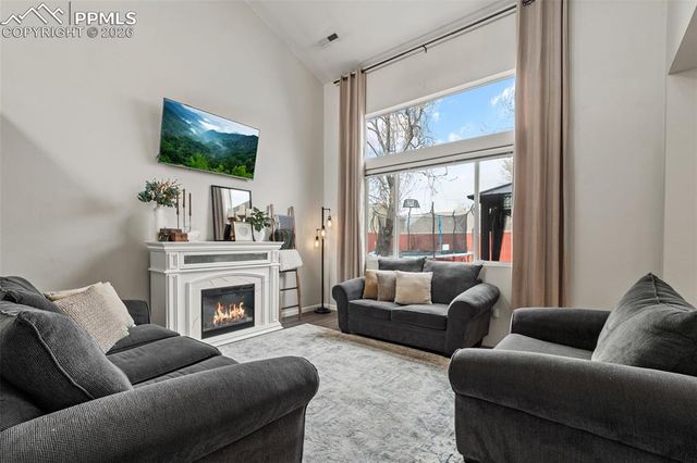 5132 Mountain Air Circle, Colorado Springs, CO 80916