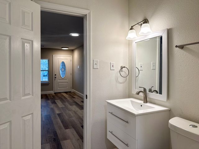 3118 Dartmouth Drive, Irving, TX 75062