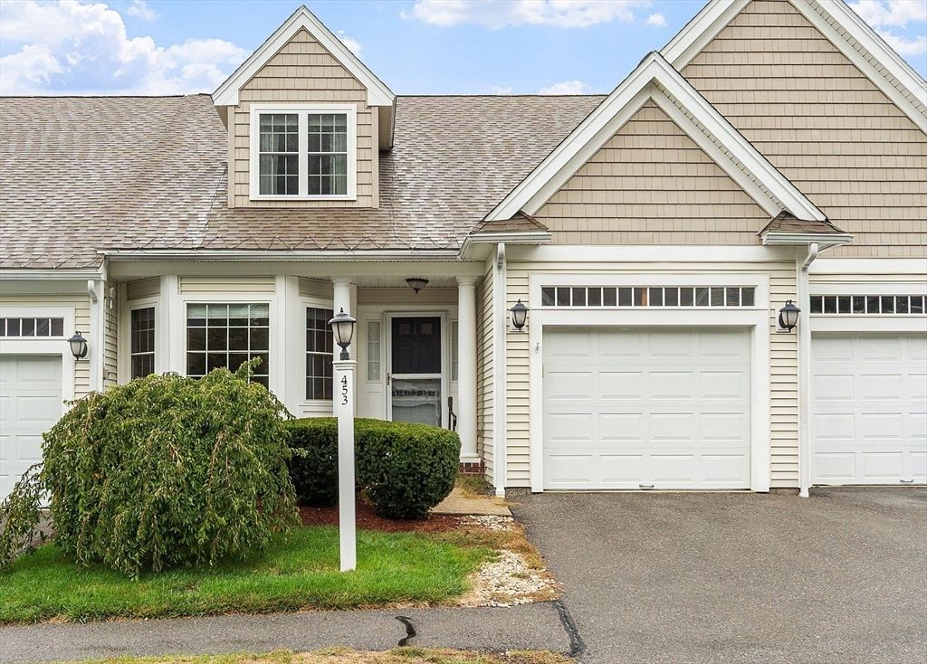 453 Blue Heron Dr 453, Lancaster, MA 01523
