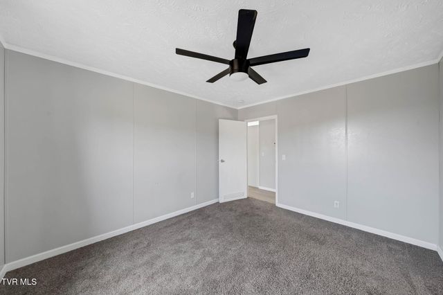 85 Mt Carmel Road, Mosheim, TN 37818