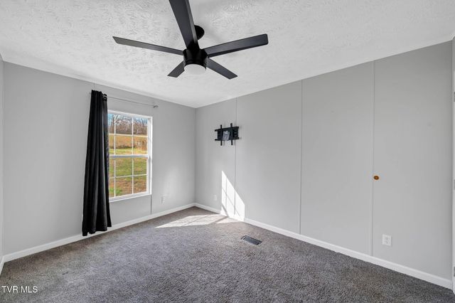 85 Mt Carmel Road, Mosheim, TN 37818