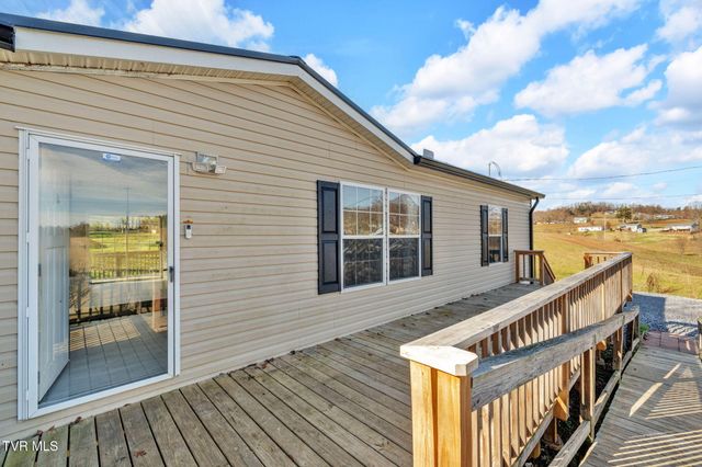 85 Mt Carmel Road, Mosheim, TN 37818