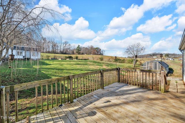 85 Mt Carmel Road, Mosheim, TN 37818