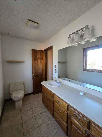 412 Frontier Road, Lawrence, KS 66049