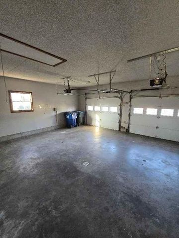 412 Frontier Road, Lawrence, KS 66049