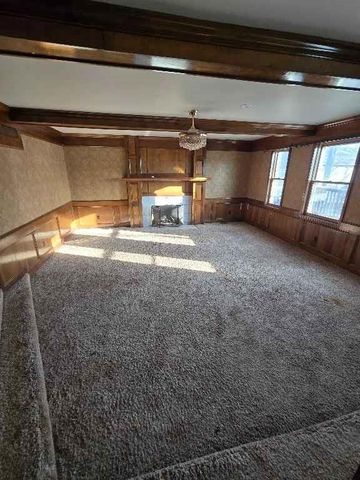 412 Frontier Road, Lawrence, KS 66049